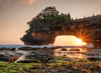 Đền Batu Bolong Bali | Hướng dẫn du lịch A-Z | Giá vé | Đường đi Đền Batu Bolong Bali